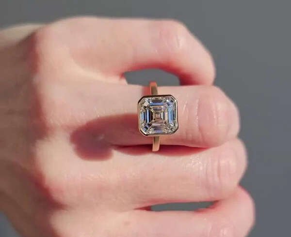 Elegant Engagement Ideas with a Lab Grown Asscher Cut Diamond Ring