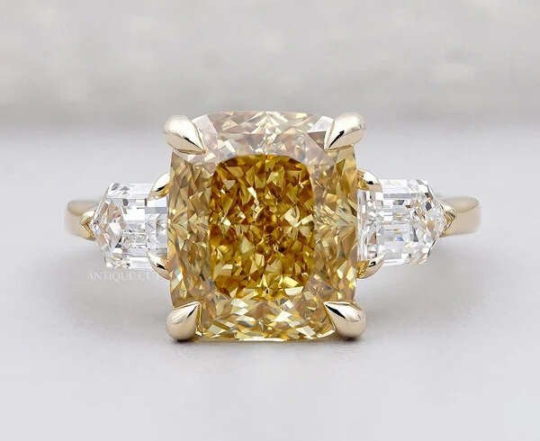 Beginner’s Guide to Yellow Diamond Engagement Rings