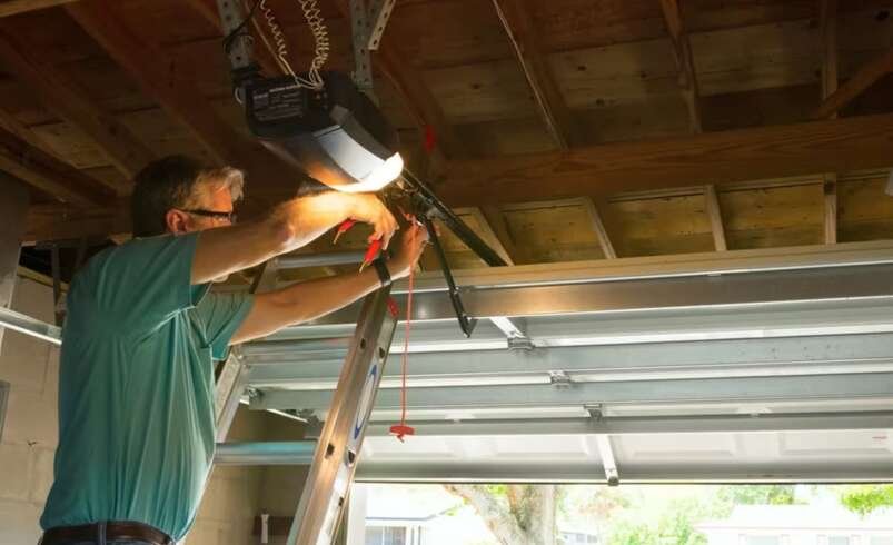 Garage Door Motor Problems Every Homeowner Should Understand Before Calling for Service