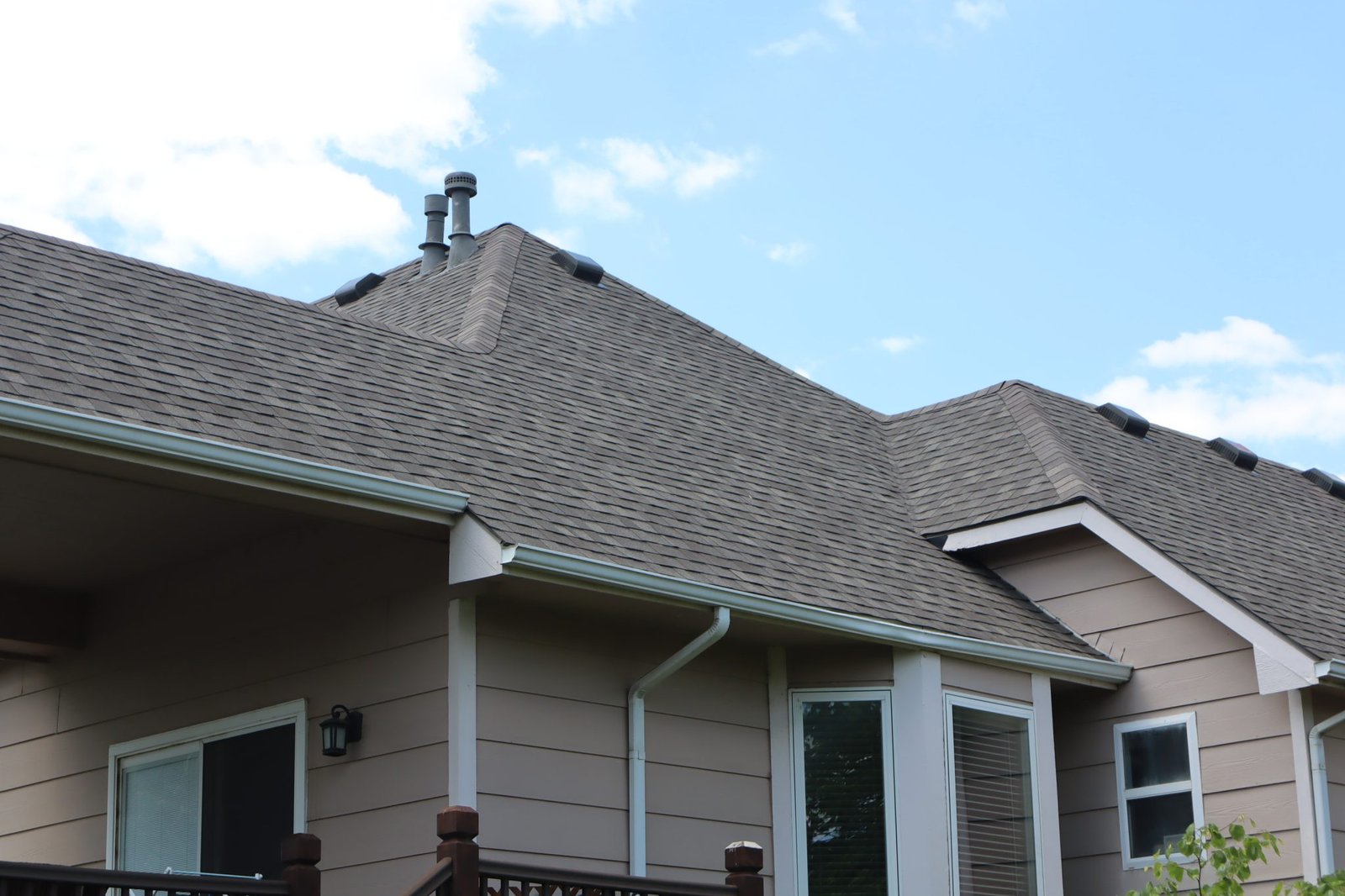 Commercial Roofing Services and Storm Damage Roofing Services: A Complete Guide