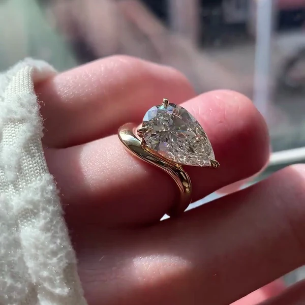 Engagement Rings Under $2000: Best Options for Every Budget