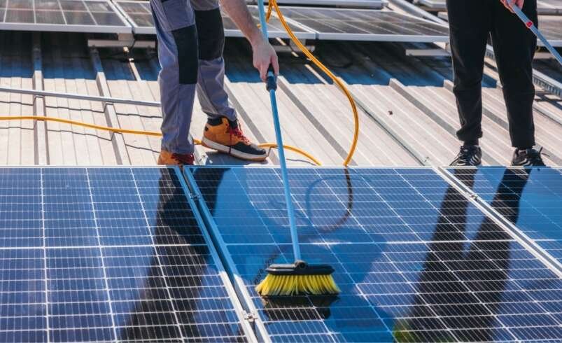 What to Consider Before Scheduling Solar Panel Repair in Santa Clarita